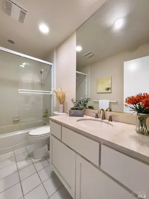 63 Eagle Dr, Novato, CA 94949 photo 24