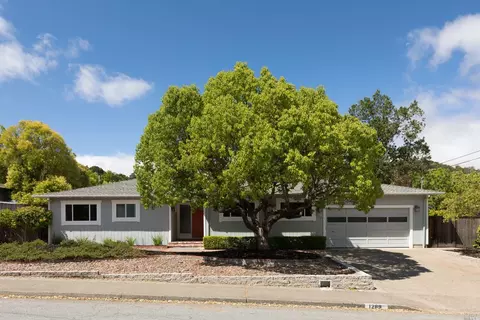 1289 Cambridge St, Novato, CA 94947