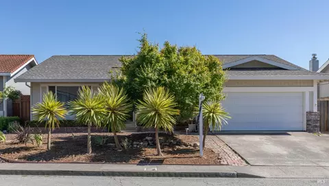 1539 Griffin Way, Rohnert Park, CA 94928