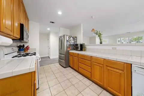 269 Idora Ave, Vallejo, CA 94591 photo 8