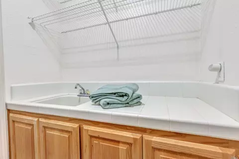 930 Shadow Tree Ct, Vacaville, CA 95687 photo 52