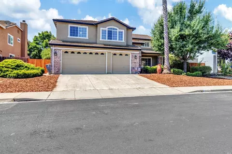 930 Shadow Tree Ct, Vacaville, CA 95687 photo 2