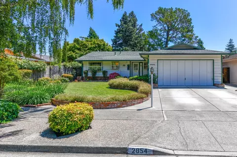 2654 Bradford St, Napa, CA 94558