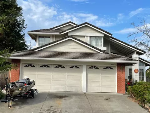 9509 Essex Ct, Windsor, CA 95492