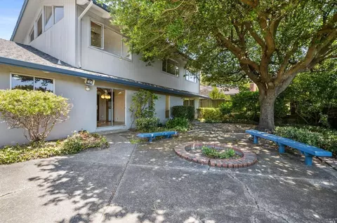 10 Rowley Cir, Tiburon, CA 94920 photo 3