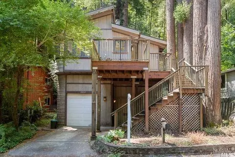 14864 Rio Nido Rd, Guerneville, CA 95446
