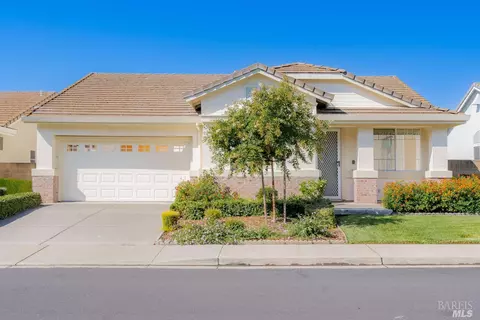 113 Amethyst Dr, Vacaville, CA 95687