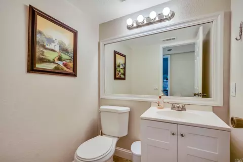 339 Regency Cir, Vacaville, CA 95687 photo 13