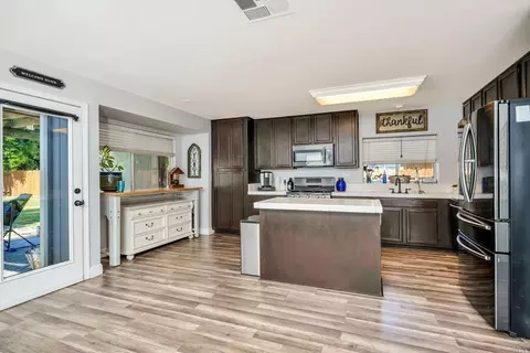 339 Regency Cir, Vacaville, CA 95687 photo 9
