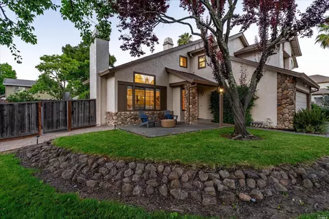 91 Cottontail Way, Windsor, CA 95492