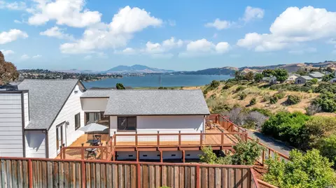 160 Helmsman Ct, Vallejo, CA 94591