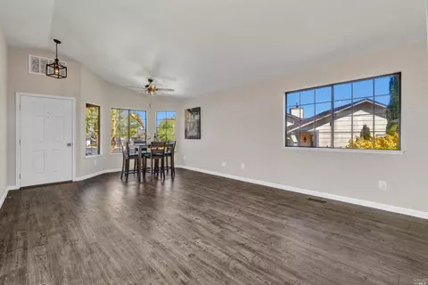 160 Helmsman Ct, Vallejo, CA 94591 photo 32