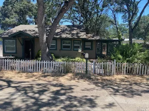 14550 Uhl Ave, Clearlake, CA 95422