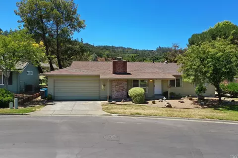 172 Oak Island Dr, Santa Rosa, CA 95409