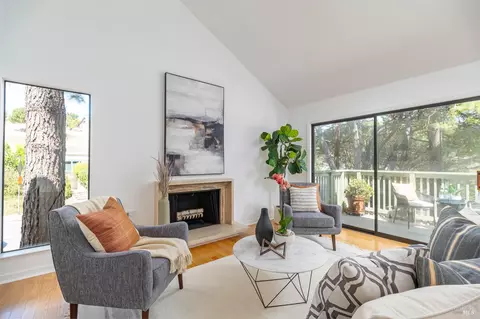 23 Eucalyptus Knoll St, Mill Valley, CA 94941