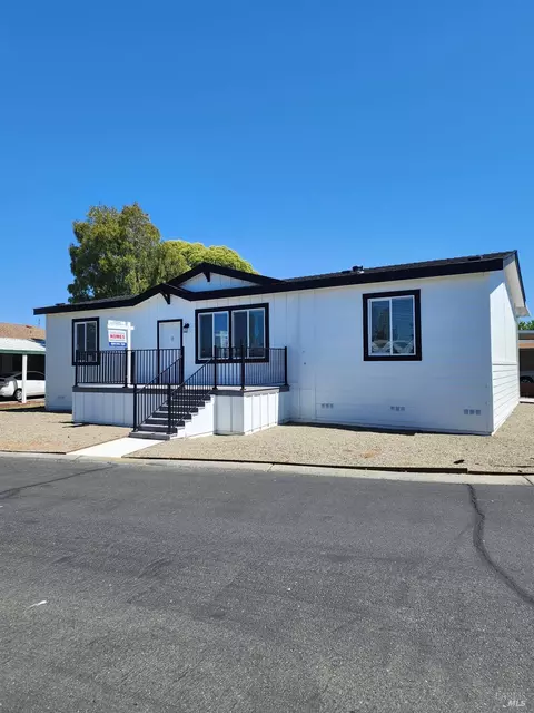 16 Chapala Dr, Santa Rosa, CA 95403