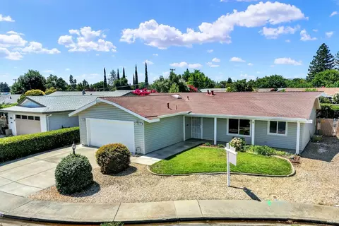 144 Lassen Cir, Vacaville, CA 95687