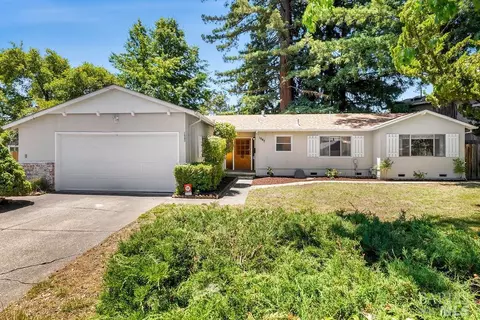 1047 Vassar Dr, Napa, CA 94558