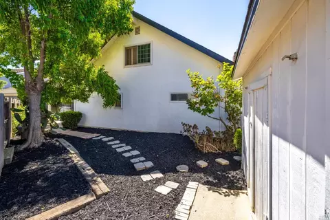 235 Sycamore Dr, Dixon, CA 95620 photo 16