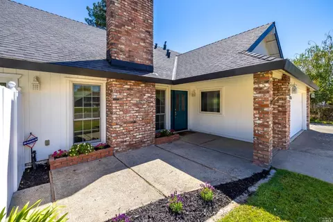 235 Sycamore Dr, Dixon, CA 95620 photo 5