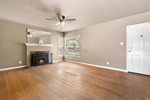 1330 Arkansas St, Vallejo, CA 94590 photo 3