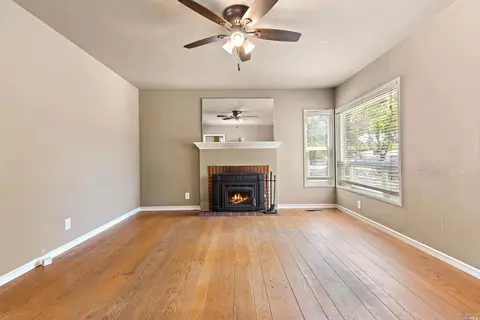 1330 Arkansas St, Vallejo, CA 94590 photo 6
