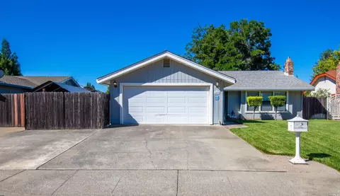 1015 Weyand Way, Dixon, CA 95620