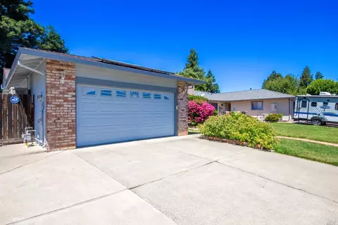 1175 Weyand Way, Dixon, CA 95620 photo 2
