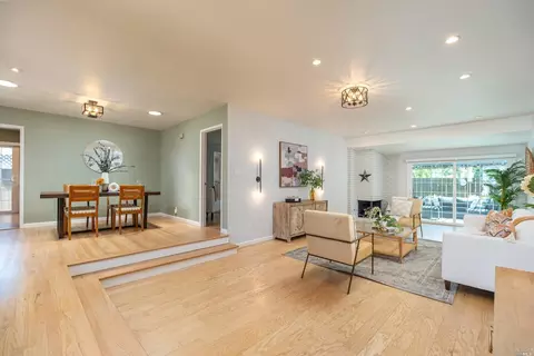 11 Unionstone Dr, San Rafael, CA 94903