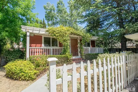 17009 Cedar Ave, Sonoma, CA 95476 photo 2