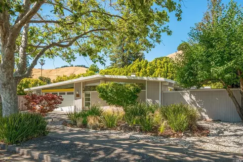 648 Las Colindas Rd, San Rafael, CA 94903