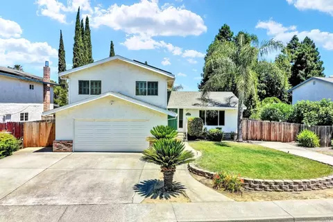 254 Millbrook Way, Vacaville, CA 95687