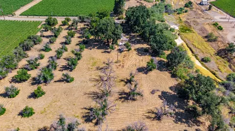1775 Merritt Rd, Lakeport, CA 95453