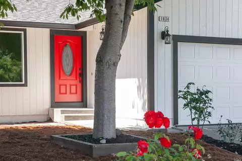 1834 Fenwick Pl, Santa Rosa, CA 95401