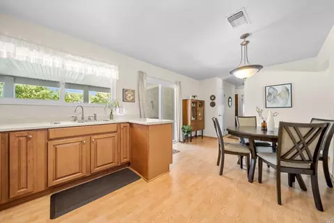 1279 Needham Dr, Vacaville, CA 95687 photo 14