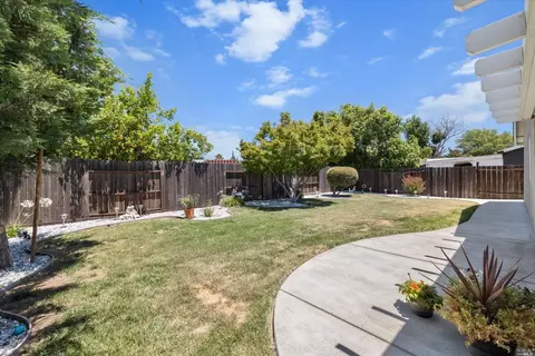 1279 Needham Dr, Vacaville, CA 95687 photo 26