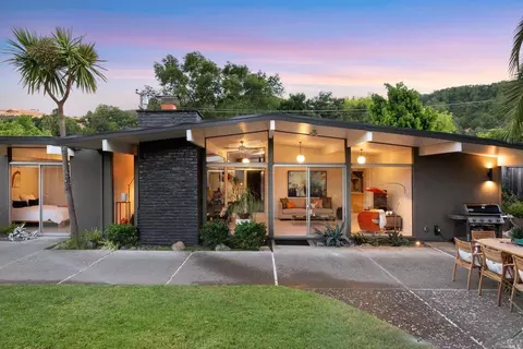 136 Duran Dr, San Rafael, CA 94903