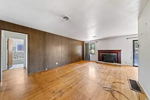 915 Del Mar Ave, Vallejo, CA 94589 photo 3