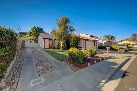 413 Larkin Dr, Benicia, CA 94510
