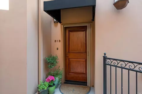 588 Main St #313, Napa, CA 94559 photo 2