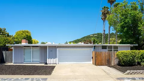 304 Holly Dr, San Rafael, CA 94903