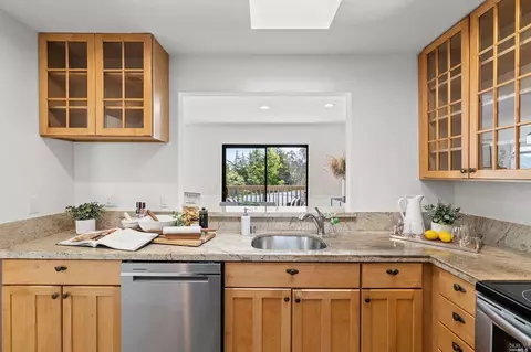 29 Thoreau Cir, Mill Valley, CA 94941 photo 19