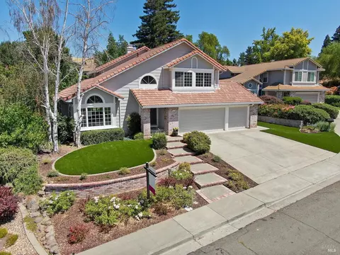 3214 Riviera Ct, Fairfield, CA 94534