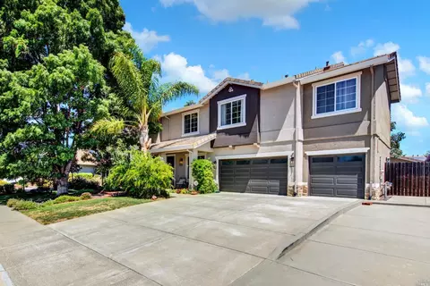 557 Ruby Dr, Vacaville, CA 95687