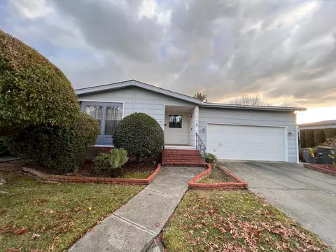 1945 Piner Rd #149, Santa Rosa, CA 95403