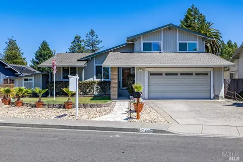 701 Holly Ave, Rohnert Park, CA 94928
