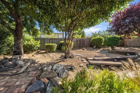 214 Dryden Dr, Vallejo, CA 94591 photo 28
