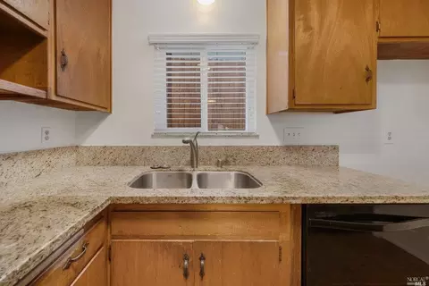 214 Dryden Dr, Vallejo, CA 94591 photo 11