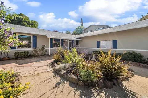 214 Dryden Dr, Vallejo, CA 94591 photo 2