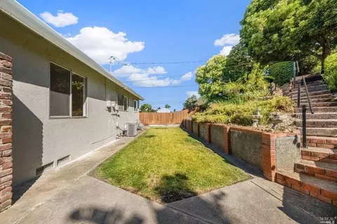 214 Dryden Dr, Vallejo, CA 94591 photo 25